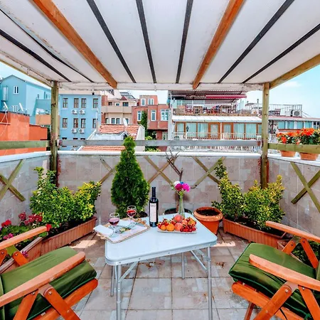 Walnut Shell 3* Istanbul