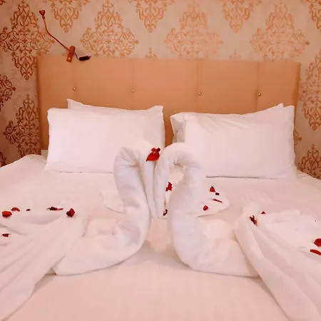 Walnut Shell Hotel