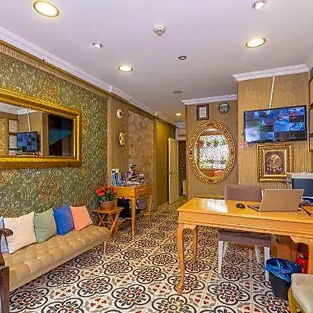 Walnut Shell Hotel