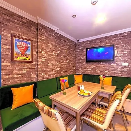 Hotel Walnut Shell