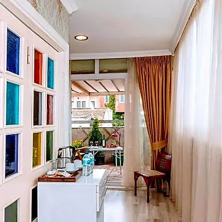 Walnut Shell Hotel 3*