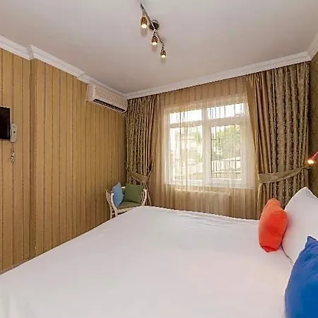 Walnut Shell Hotel