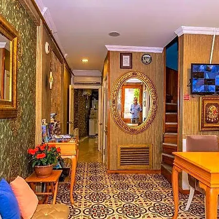 Hotel Walnut Shell