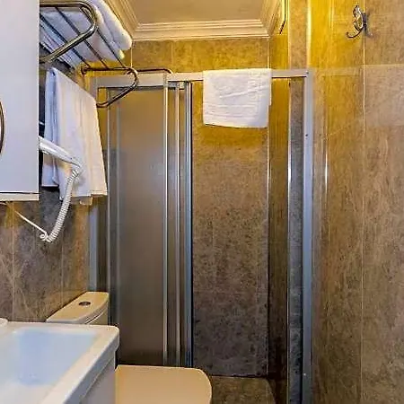 Hotel Walnut Shell