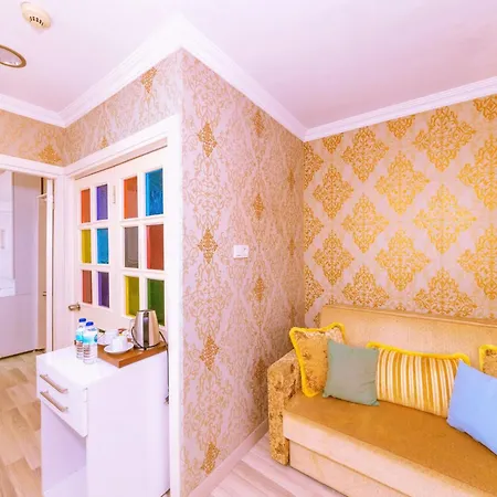Walnut Shell 3* Istanbul