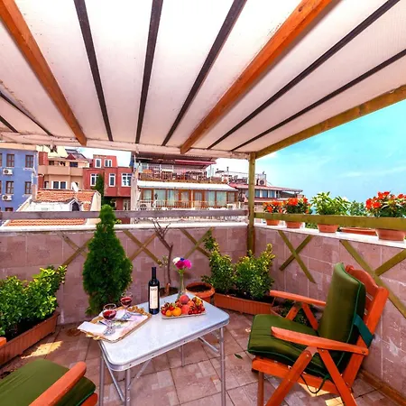 Walnut Shell Hotel 3*