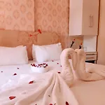 Walnut Shell 3* Istambul