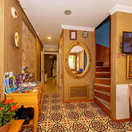 Walnut Shell Sultanahmet 3*